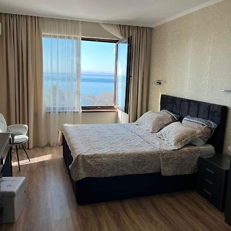 Luxury Penthouse Apartments At Valencia Gardens Burgasz Kültér fotó
