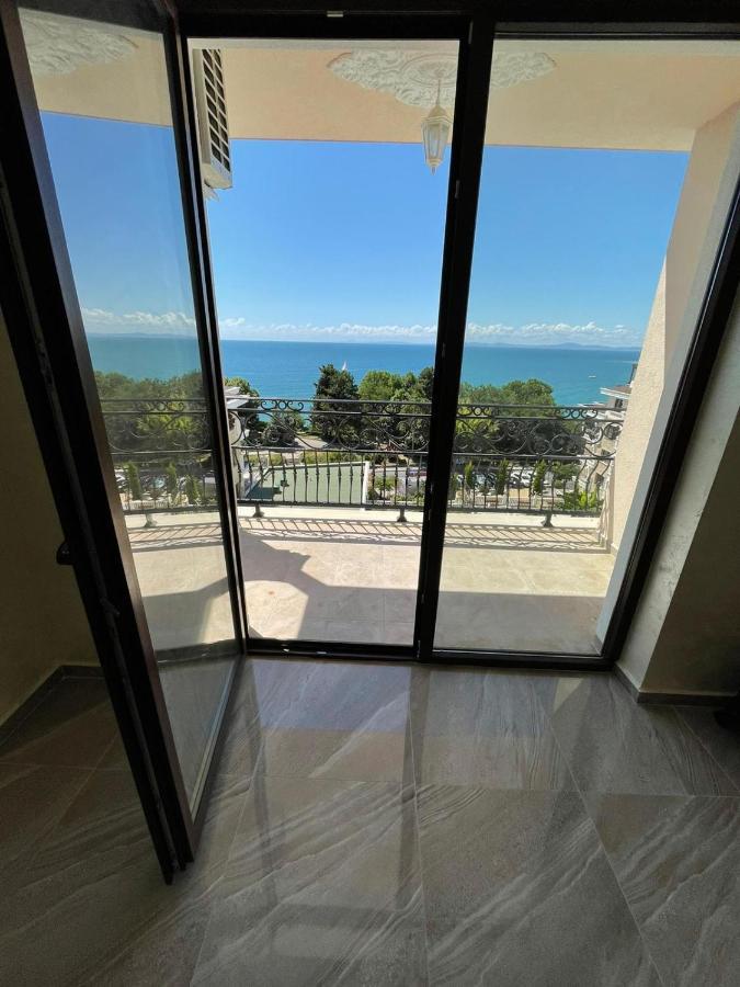Luxury Penthouse Apartments At Valencia Gardens Burgasz Kültér fotó