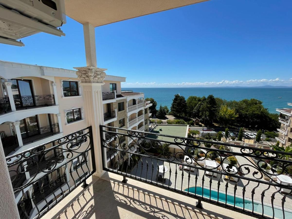 Luxury Penthouse Apartments At Valencia Gardens Burgasz Kültér fotó