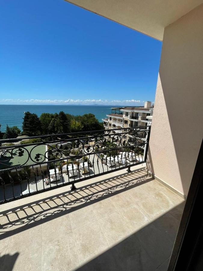 Luxury Penthouse Apartments At Valencia Gardens Burgasz Kültér fotó