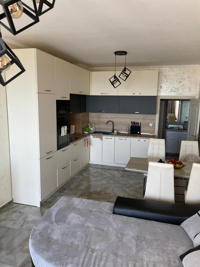 Luxury Penthouse Apartments At Valencia Gardens Burgasz Kültér fotó