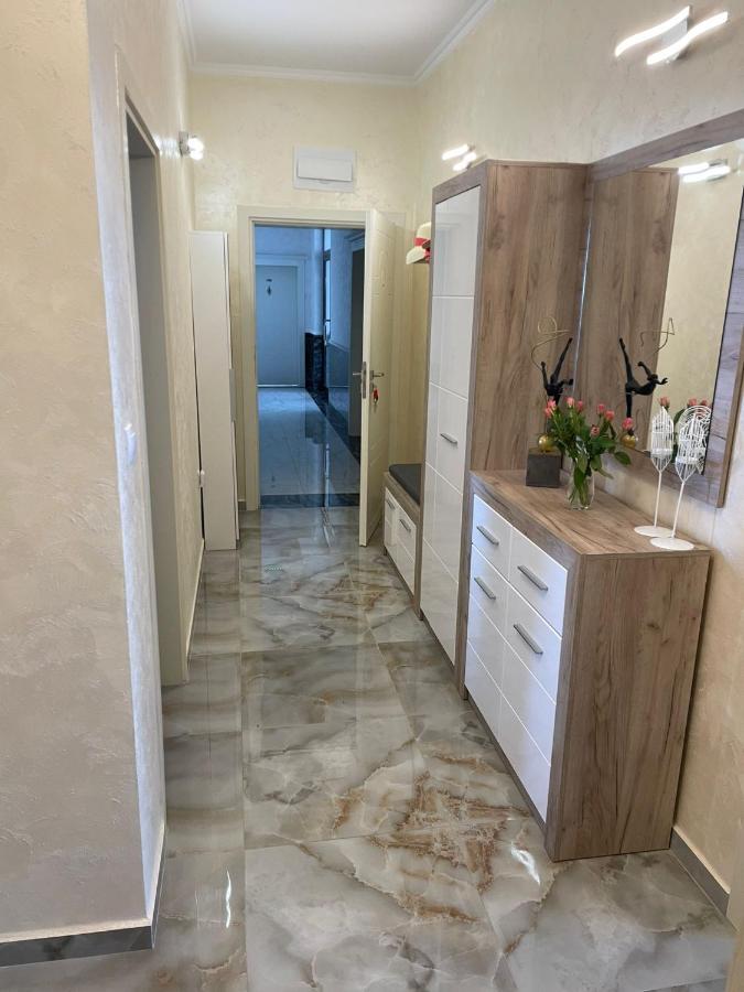 Luxury Penthouse Apartments At Valencia Gardens Burgasz Kültér fotó